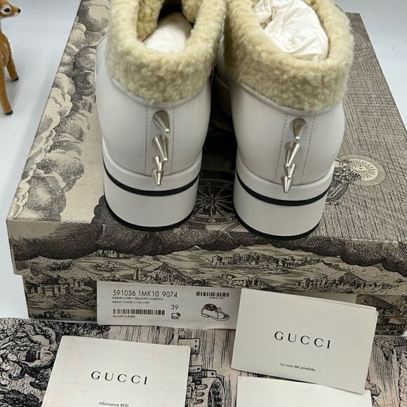 Women’s Gucci spiked shearling  lined ankle boots size 39 made in Italy - Picture 8 of 9